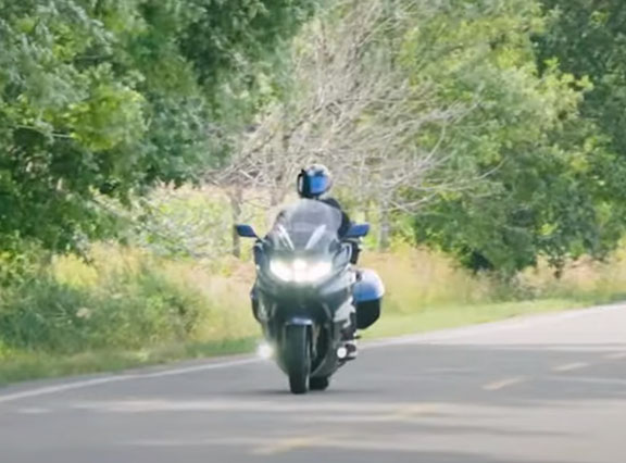 <p>Conseils de conduite pour différents types de motos</p>